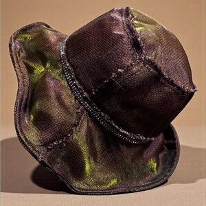 DREAM CONTROL $112 IRIDESCENT Brown and Green Wide Brim Bucket Hat. NWT.